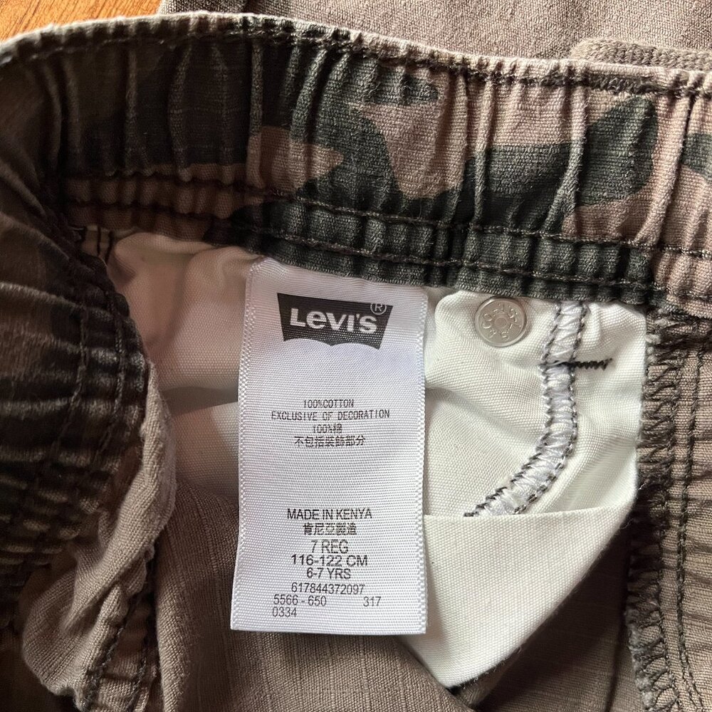 Levi's camo joggers 7 - Picture 4 of 10